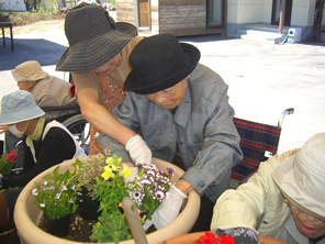 �O���[�v�z�[�� �a���ƁE�ʐ^�W4